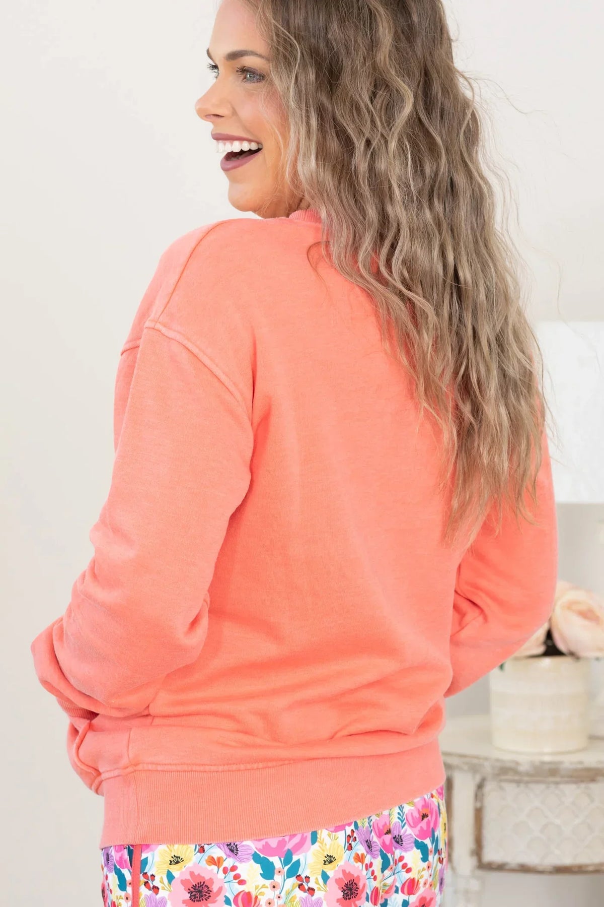 [LAST DAY SALE]Pigment Dyed Cozy Campfire Crewneck Sweatshir