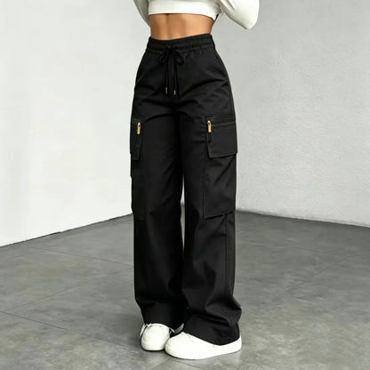 Women’s lightweight loose cargo pants with multiple pockets
